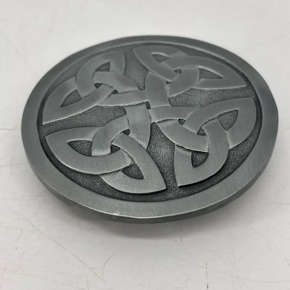 Great American Buckle Co Celtic Knot Round Eternity Connection